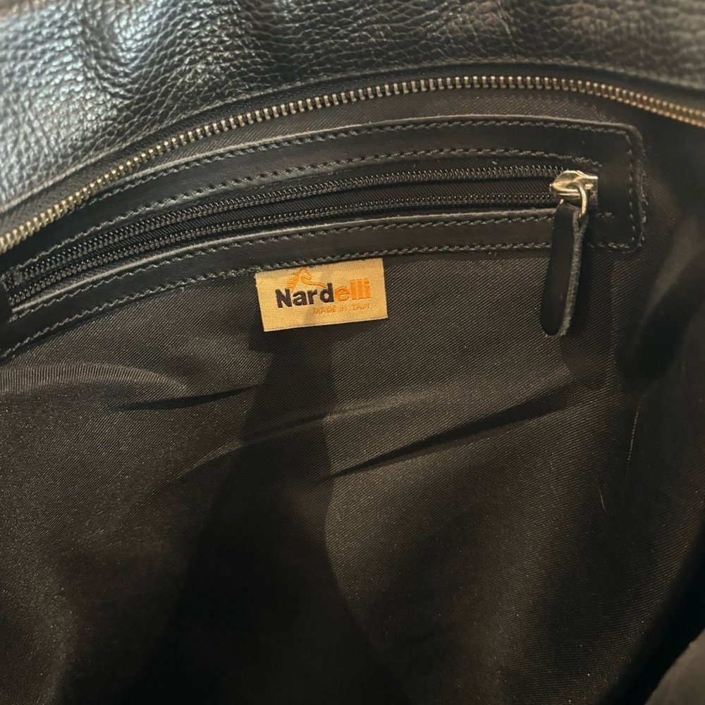 NARDELLI Made in Italy Pebbled & Smooth Leather Large  Outer Pocket Tote Bag - Picture 9 of 11